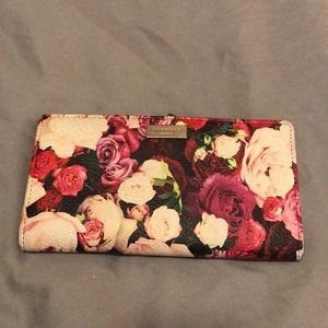 Kate spade wallet - floral pattern